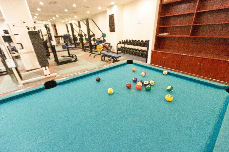 The Howard Prince Hotel Taichung Exterior photo The pool table at the gym